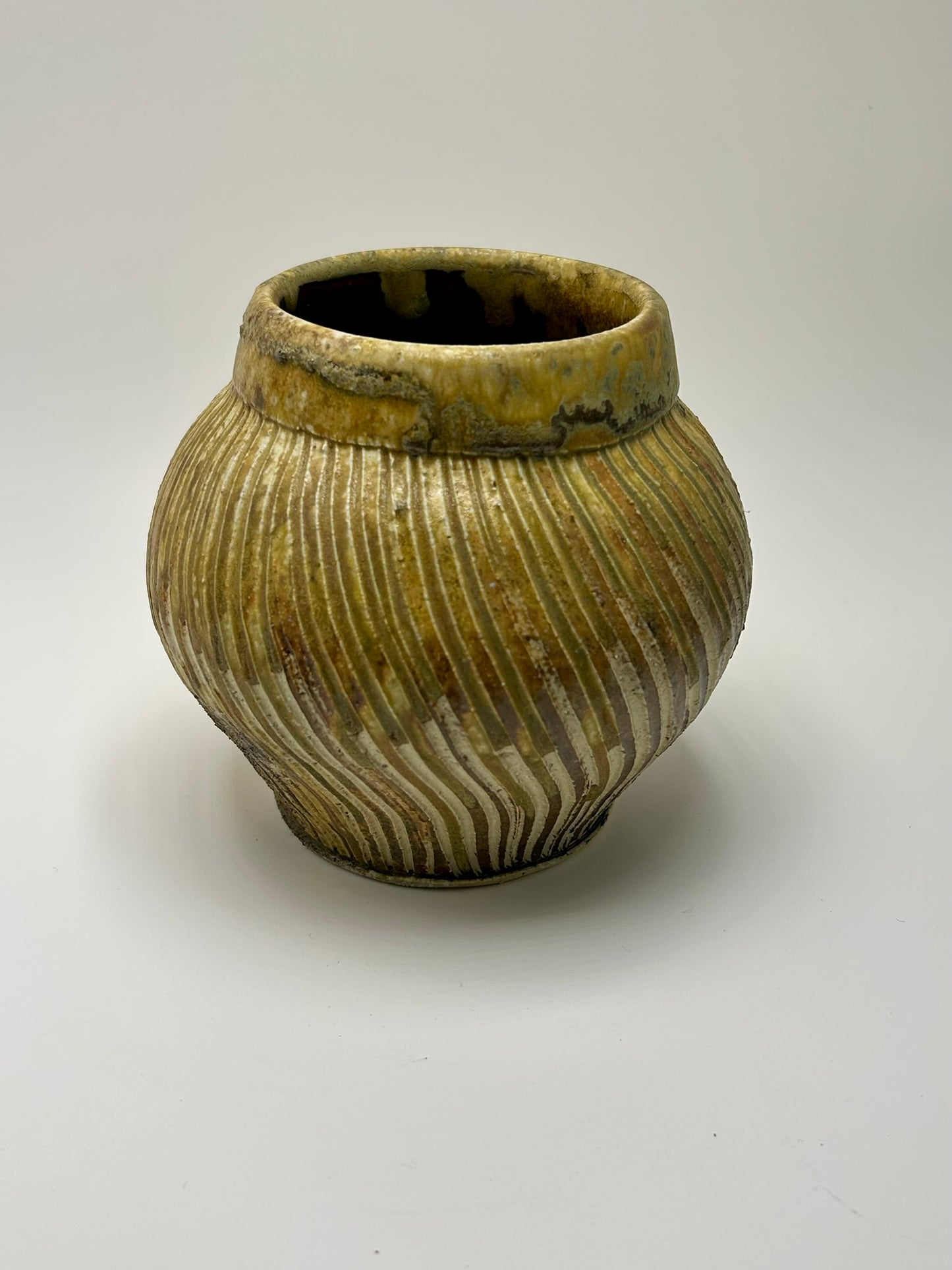 Vase (60)