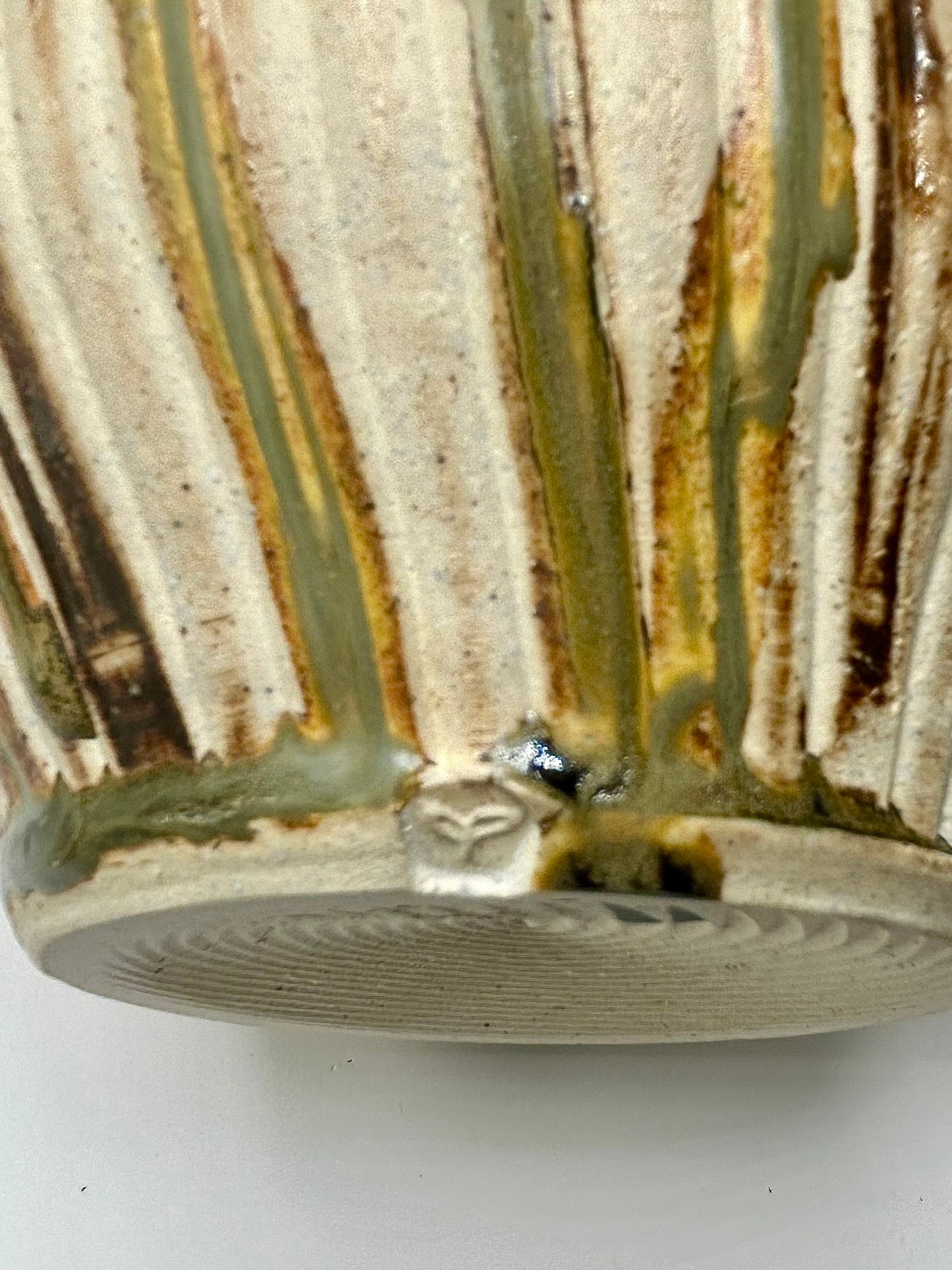 Vase (64)