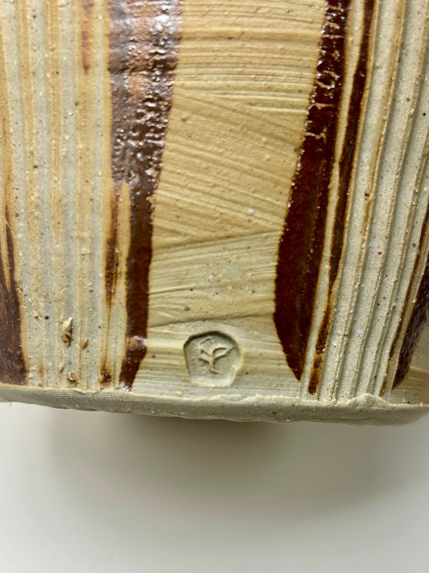 Vase (66)