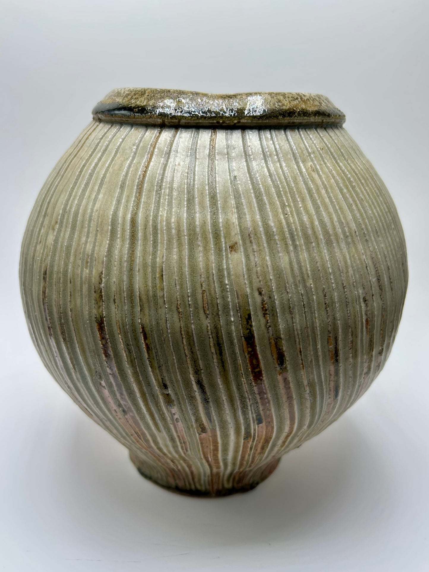 Vase (70)