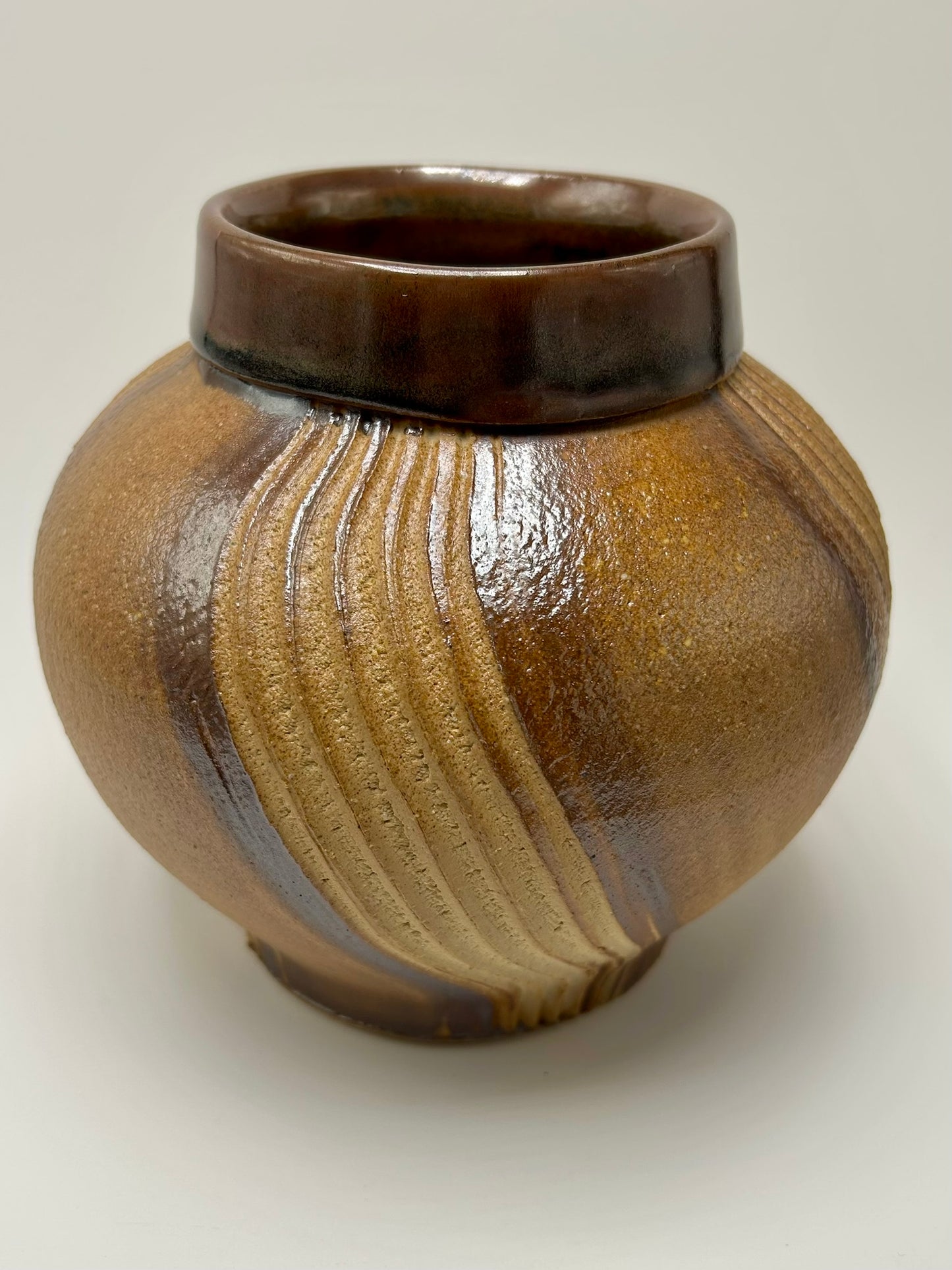 Vase (75)