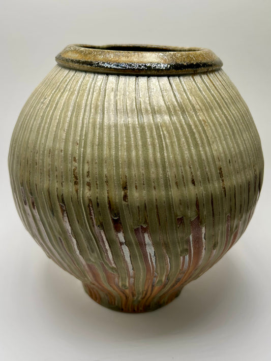 Vase (70)